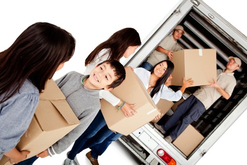 Moving van service for homes and businesses in Twickenham