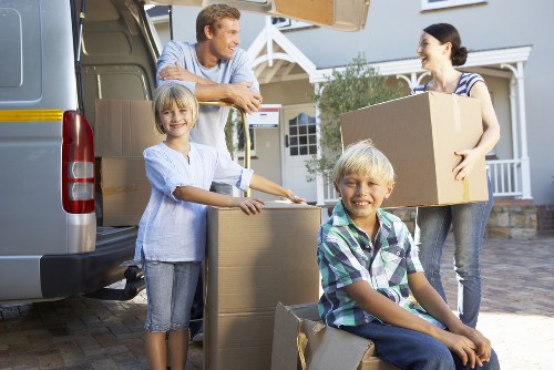 Customer booking and payment terms for man and van services